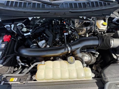 Used 2025 Ford Expedition Active AWD/4WD image 12