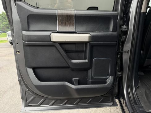 Used 2020 Ford F350 Lariat AWD/4WD image 24