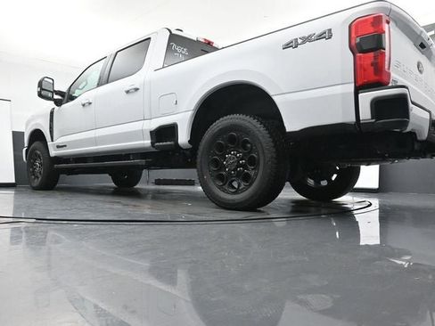 New 2026 Ford F250 Lariat w/ Black Appearance Package AWD/4WD image 28