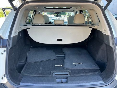 Used 2023 Nissan Rogue SL image 7