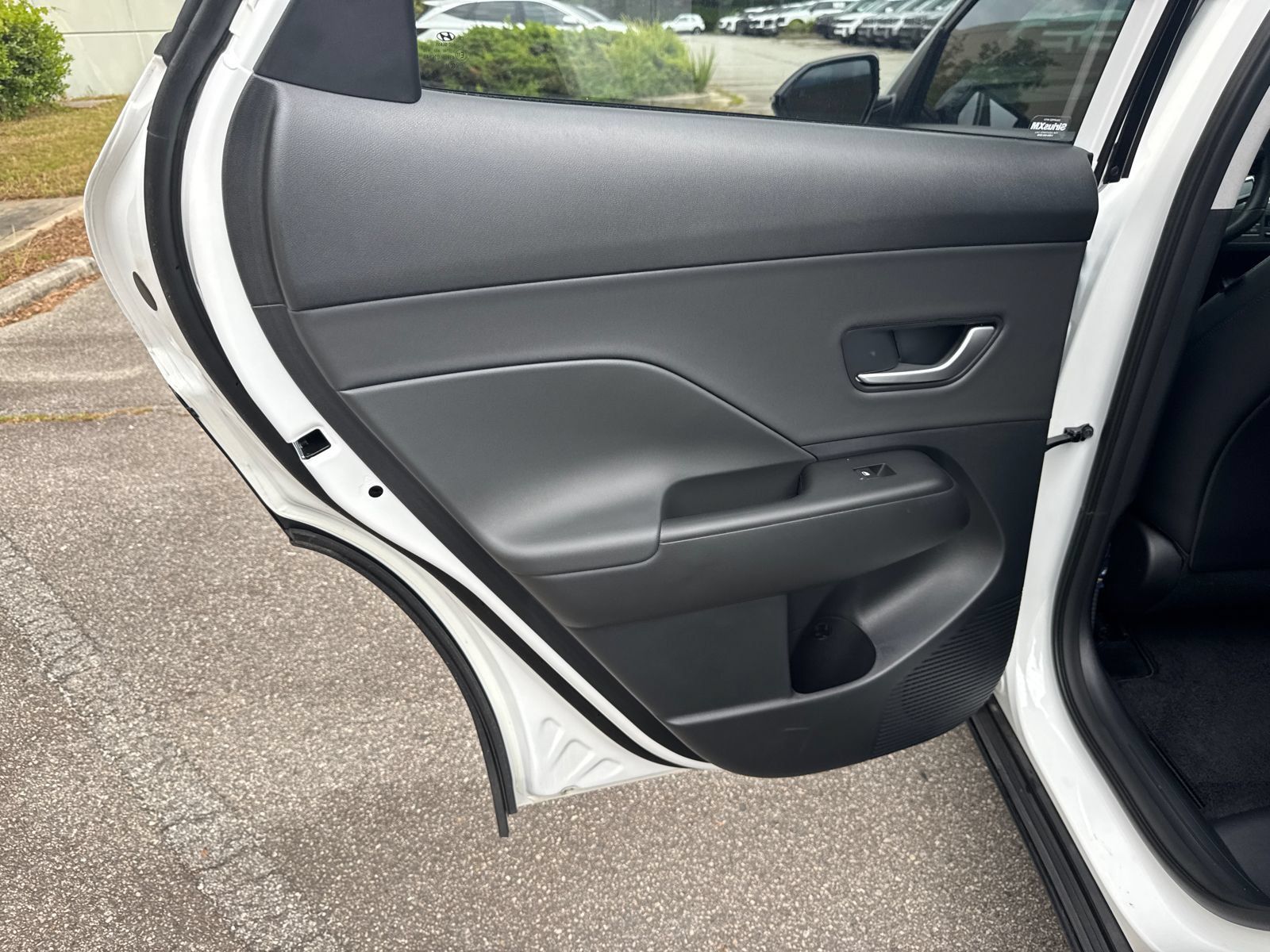 Used 2026 Hyundai Kona SEL Premium FWD image 21