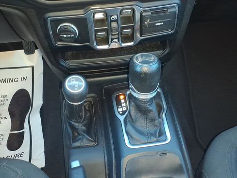 Used 2019 Jeep Wrangler Unlimited Sport S image 22