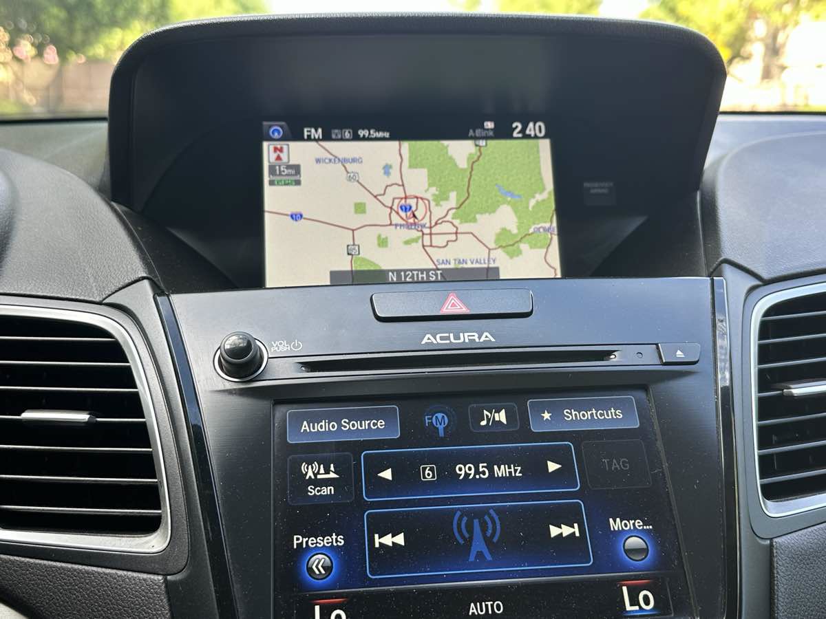 Used 2017 Acura RDX w/ Advance Package FWD image 33