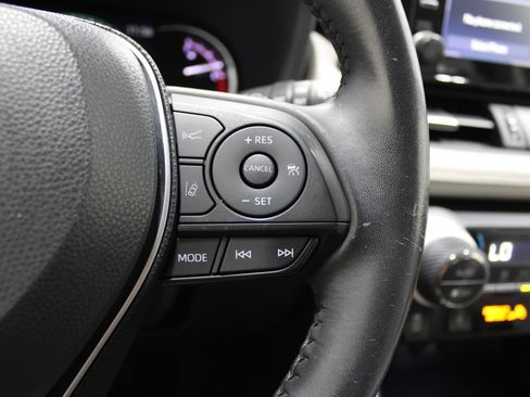 Used 2019 Toyota RAV4 Limited AWD/4WD image 39