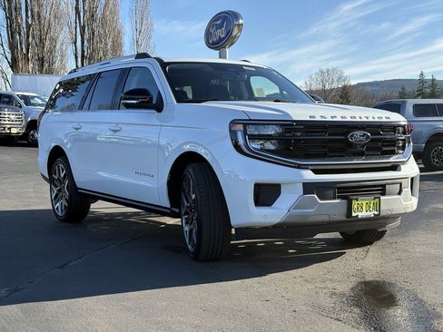 New 2026 Ford Expedition Max Platinum w/ Platinum Ultimate Package image 3