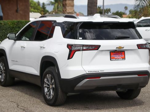 Used 2026 Chevrolet Equinox LT w/ Convenience Package II AWD/4WD image 6