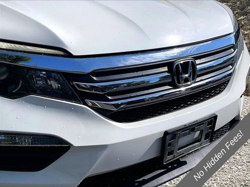 Used 2017 Honda Pilot EX-L image 23