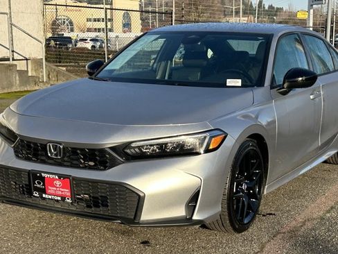 Used 2025 Honda Civic Sport image 1