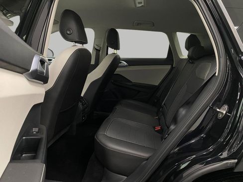 Used 2025 Volkswagen Taos SE image 26