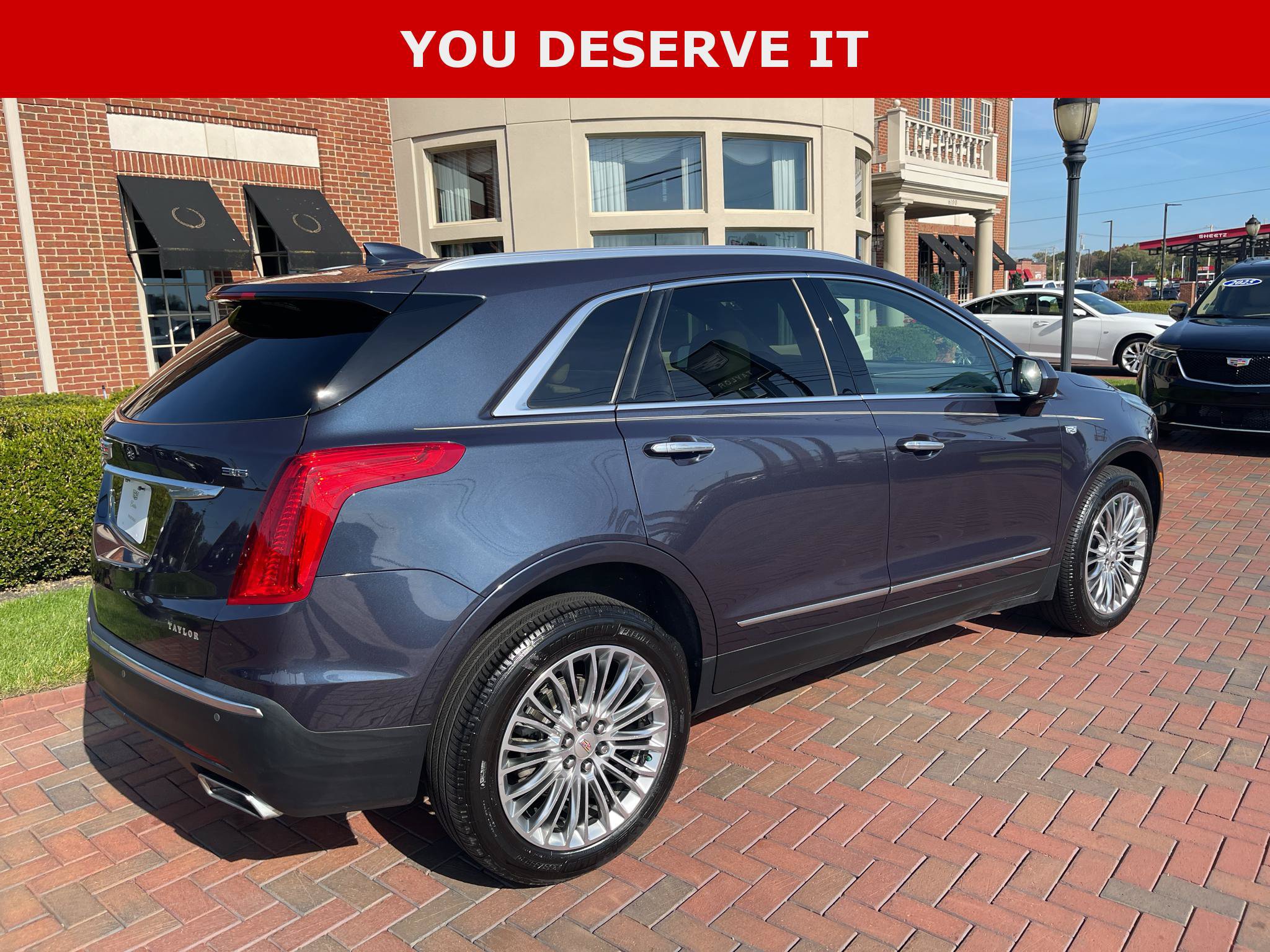 Used 2018 Cadillac XT5 AWD image 8