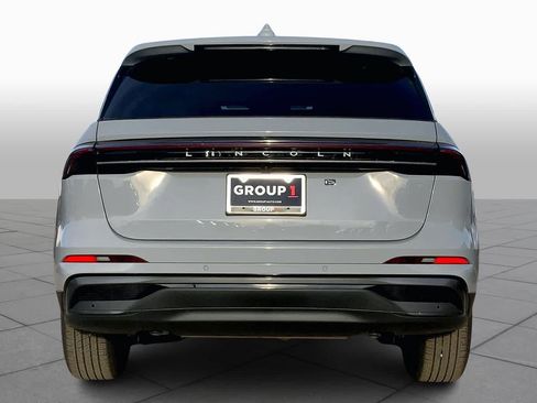New 2026 Lincoln Nautilus Premier w/ Jet Appearance Package AWD/4WD image 4