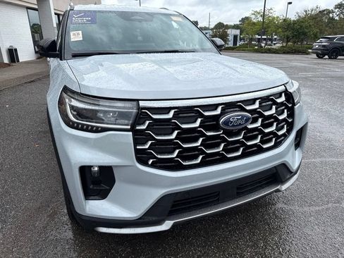 Used 2026 Ford Explorer Platinum AWD/4WD image 18