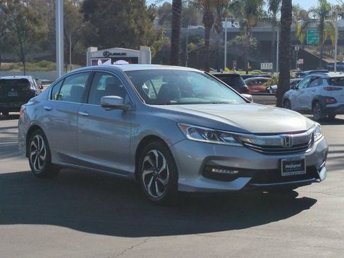 Used 2017 Honda Accord EX-L image 3