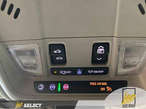Used 2024 Chevrolet Equinox LT AWD/4WD image 17