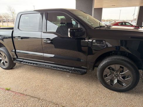 Used 2022 Ford F150 Lightning Lariat w/ Tow Technology Package image 5