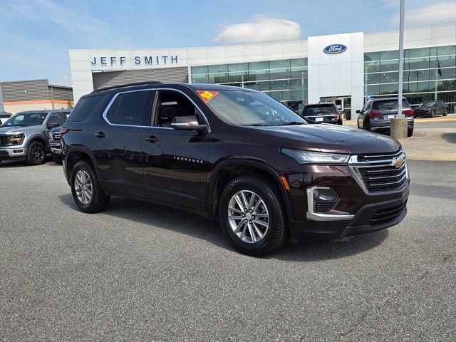 Used 2023 Chevrolet Traverse LT FWD image 1