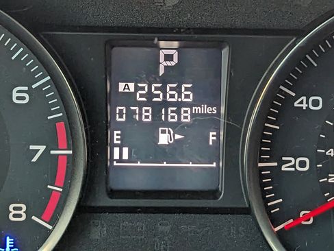 Used 2015 Subaru Crosstrek 2.0i Premium image 6