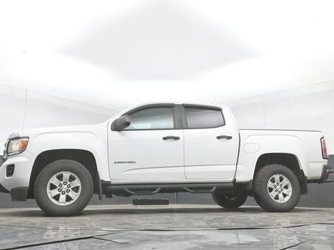 Used 2020 GMC Canyon 2WD Crew Cab w/ Convenience Package image 30