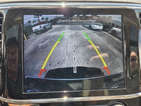 Used 2020 Jeep Grand Cherokee Overland AWD/4WD image 25