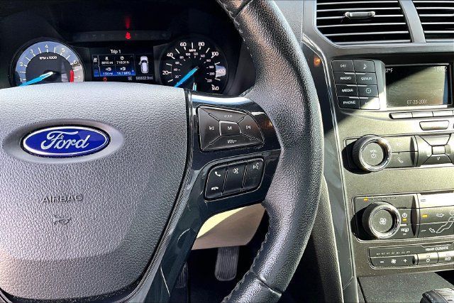 Used 2018 Ford Explorer XLT FWD image 20