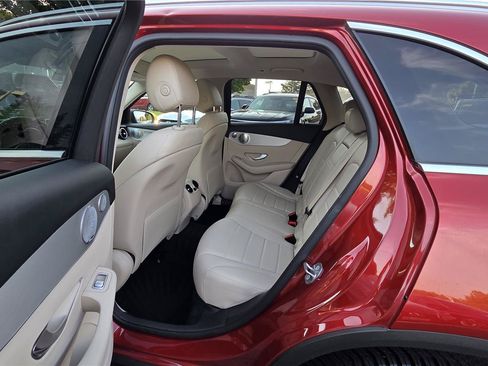 Used 2017 Mercedes-Benz GLC 300 4MATIC image 62