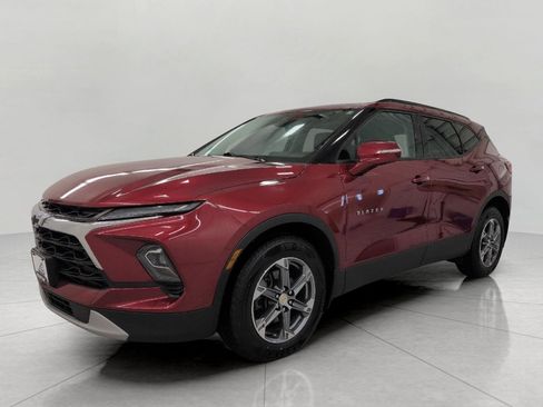 Used 2024 Chevrolet Blazer LT w/ Sound & Technology Package AWD/4WD image 12