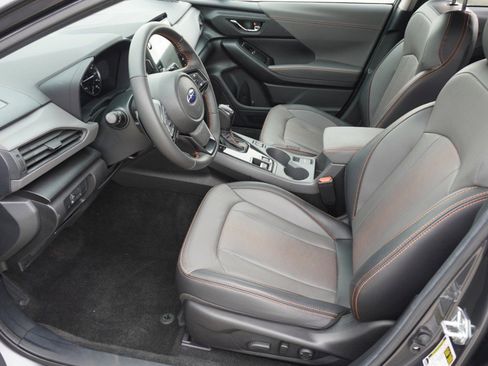 Used 2025 Subaru Crosstrek 2.5i Limited w/ Popular Package #3A image 11