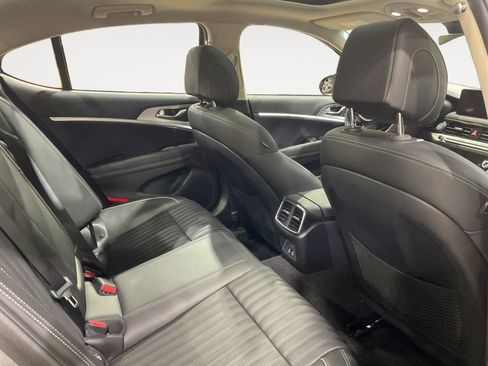 Used 2026 Genesis G70 2.5T Prestige image 11