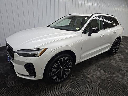 Used 2026 Volvo XC60 B5 Ultra AWD/4WD image 8