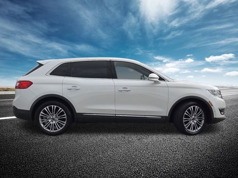 Used 2016 Lincoln MKX Reserve w/ Technology Package image 20