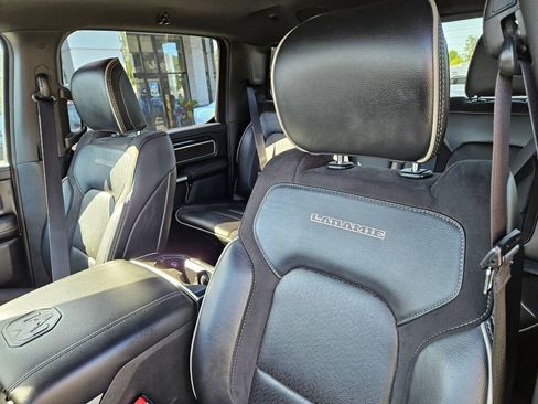 Used 2022 RAM 1500 Laramie w/ Sport Appearance Package AWD/4WD image 18