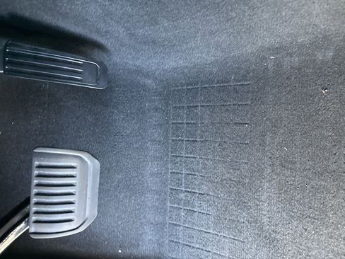 Used 2023 Jeep Grand Cherokee Trailhawk w/ Luxury Tech Group III image 21