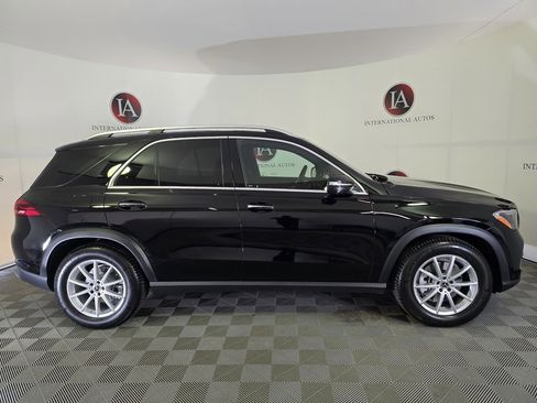 Used 2025 Mercedes-Benz GLE 350 4MATIC image 3