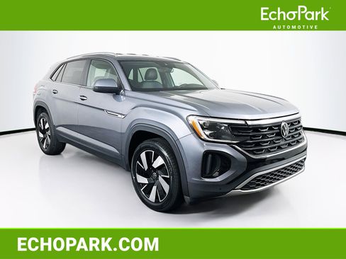Used 2024 Volkswagen Atlas Cross Sport SE image 1