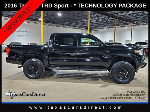 Used 2016 Toyota Tacoma TRD Sport w/ Premium & Technology Package RWD image 5