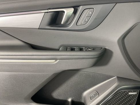 Used 2025 Buick Enclave Preferred image 23