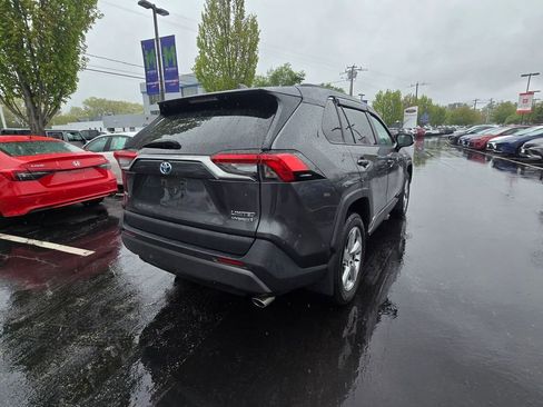 Used 2021 Toyota RAV4 Limited AWD/4WD image 7