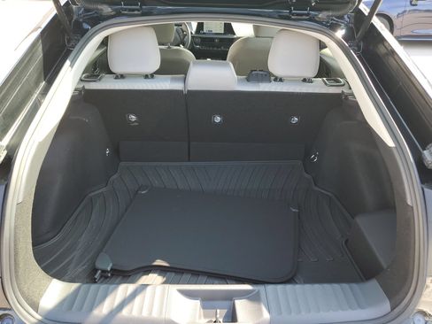 Certified 2025 Toyota Prius LE FWD image 8
