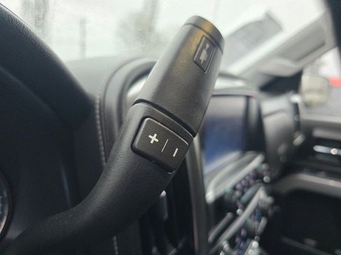 Used 2018 Chevrolet Silverado 1500 LTZ Z71 w/ Centennial Edition image 32