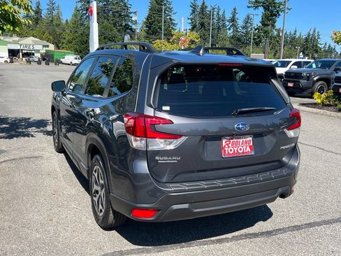 Used 2023 Subaru Forester Premium AWD/4WD image 9
