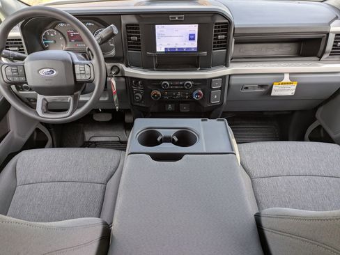 New 2026 Ford F450 XL w/ 360-Degree Camera Package image 19