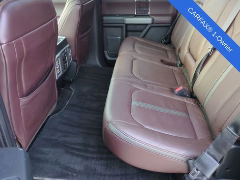 Used 2015 Ford F150 Platinum w/ Equipment Group 701A Luxury image 24