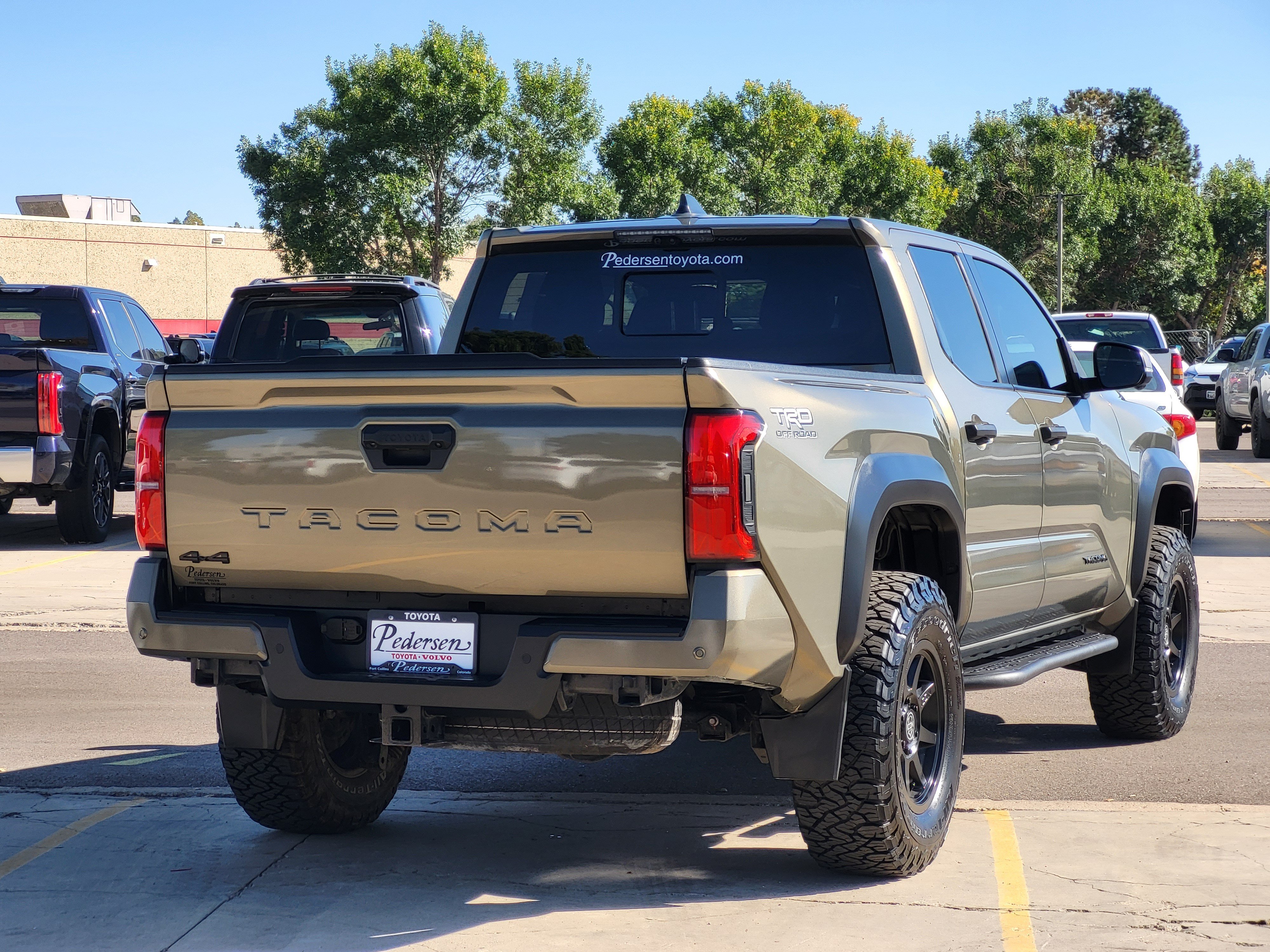 Used 2024 Toyota Tacoma TRD Off-Road w/ TRD Off Road Premium Package AWD/4WD image 2