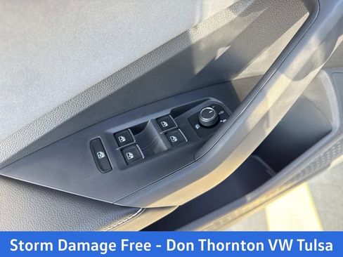 New 2026 Volkswagen Jetta SE FWD image 9