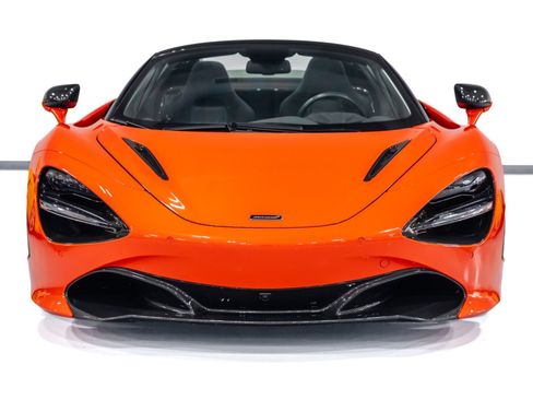 Used 2019 McLaren 720S Performance RWD image 4