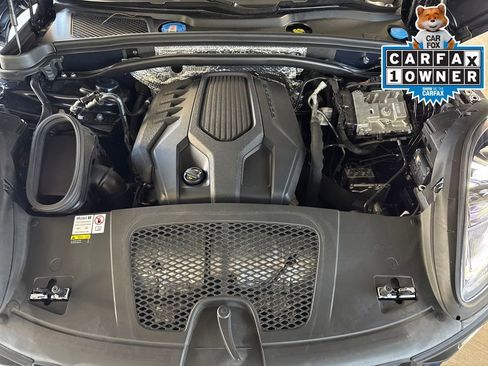 Used 2023 Porsche Macan Turbo image 25