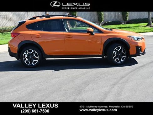 Used 2019 Subaru Crosstrek 2.0i Limited w/ Moonroof Package w/Navigation image 3