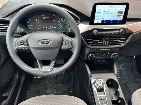 Used 2022 Ford Escape SE image 11