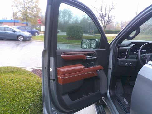 Used 2024 GMC Sierra 1500 Denali Ultimate image 17