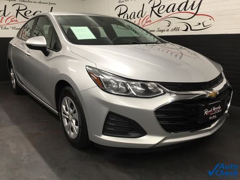 Used 2019 Chevrolet Cruze LS w/ LS Fleet Convenience Package image 3